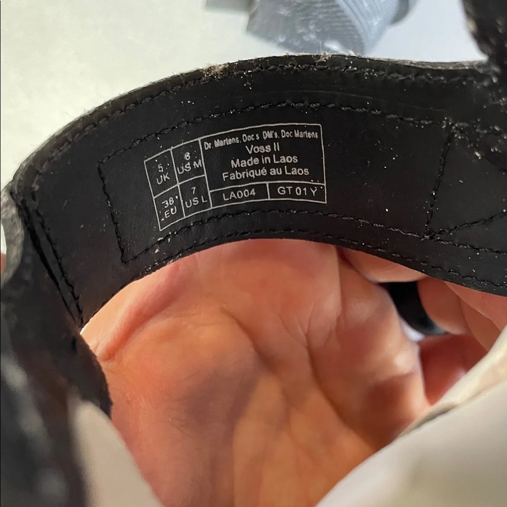 DR. MARTENS Women's Voss II Leather Strap Sandals Size 7 In Black - Picture 5 of 8